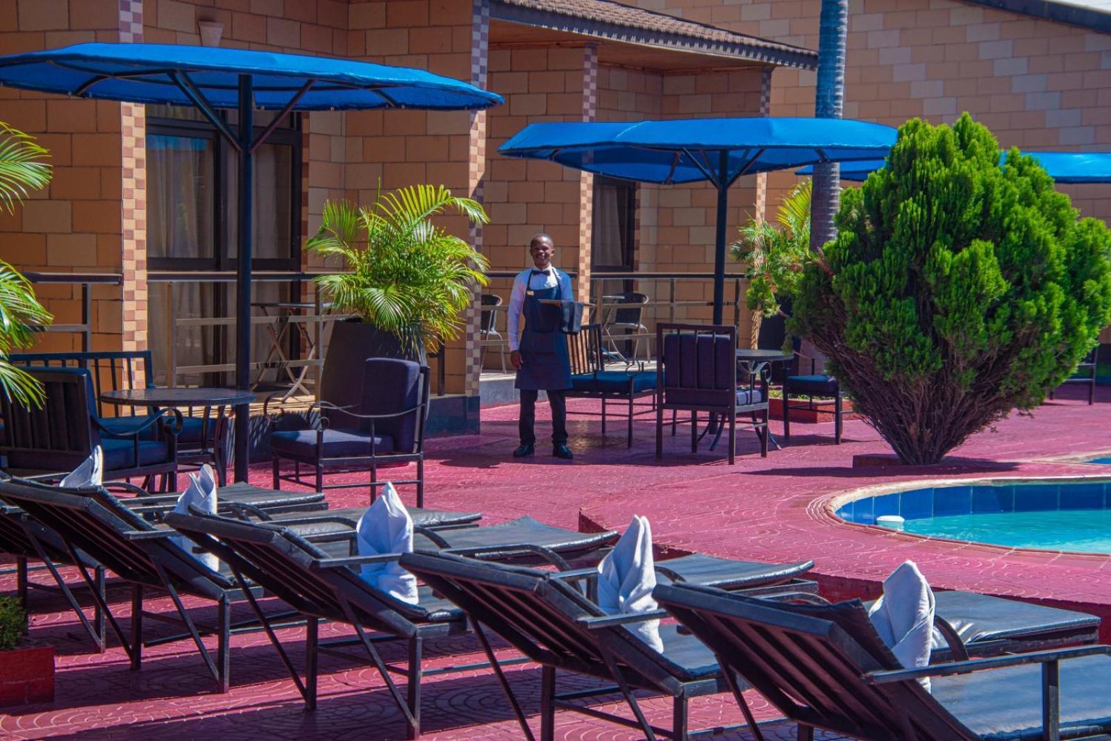 Mika Hotel Kabulonga ルサカ エクステリア 写真