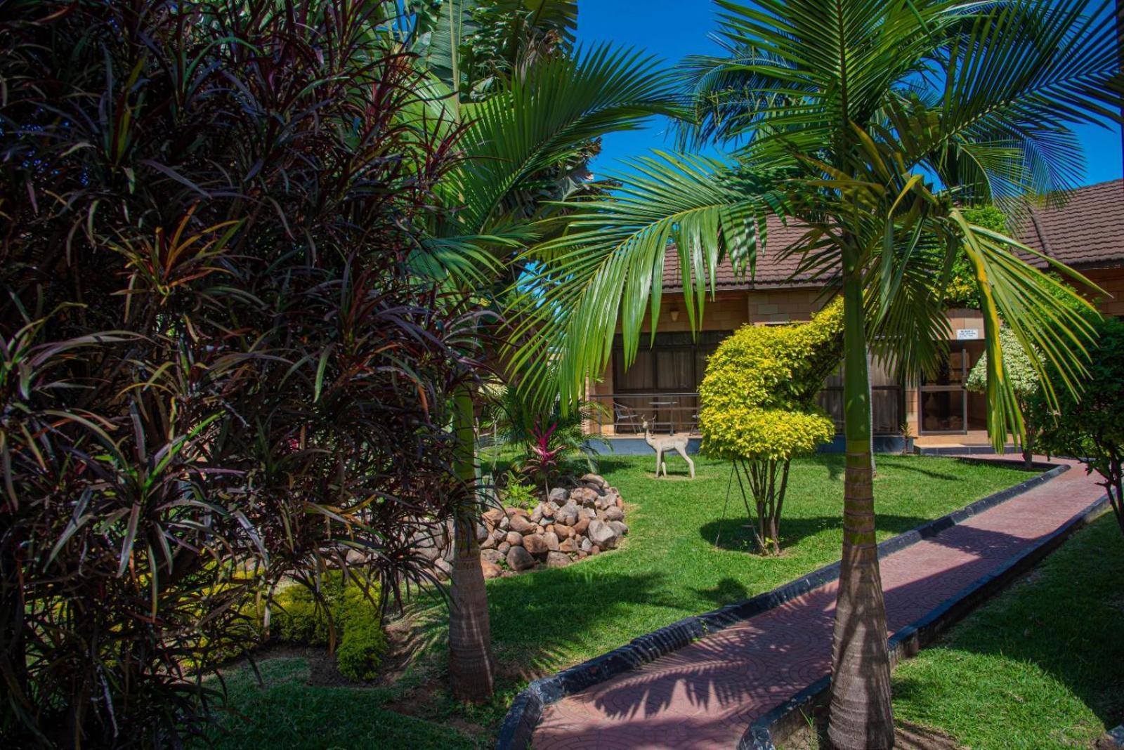 Mika Hotel Kabulonga ルサカ エクステリア 写真