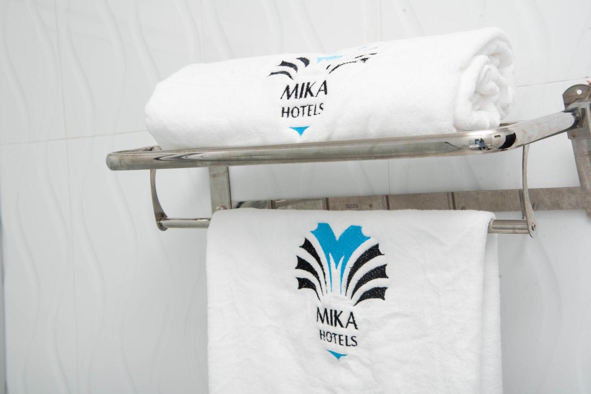 Mika Hotel Kabulonga ルサカ エクステリア 写真