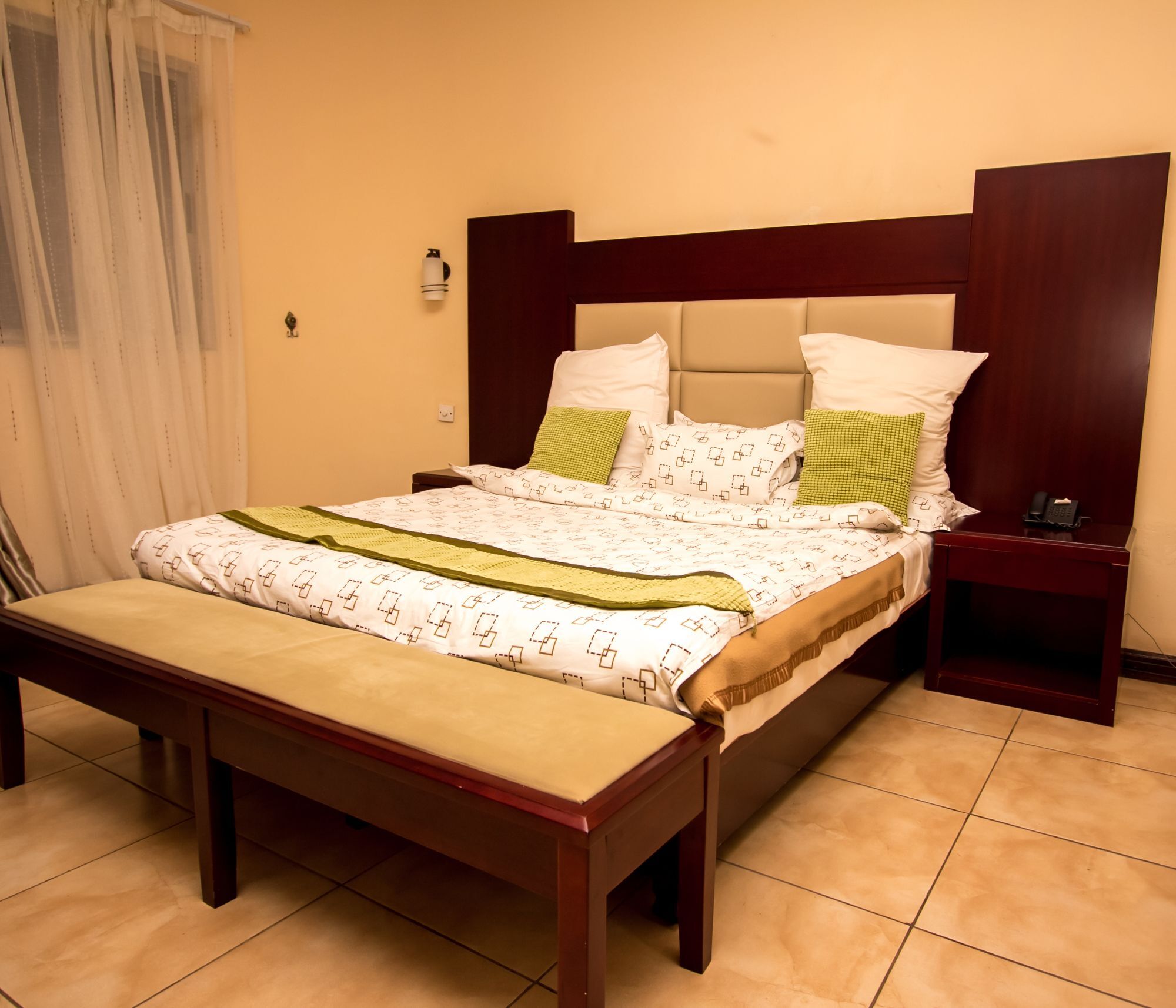 Mika Hotel Kabulonga ルサカ エクステリア 写真